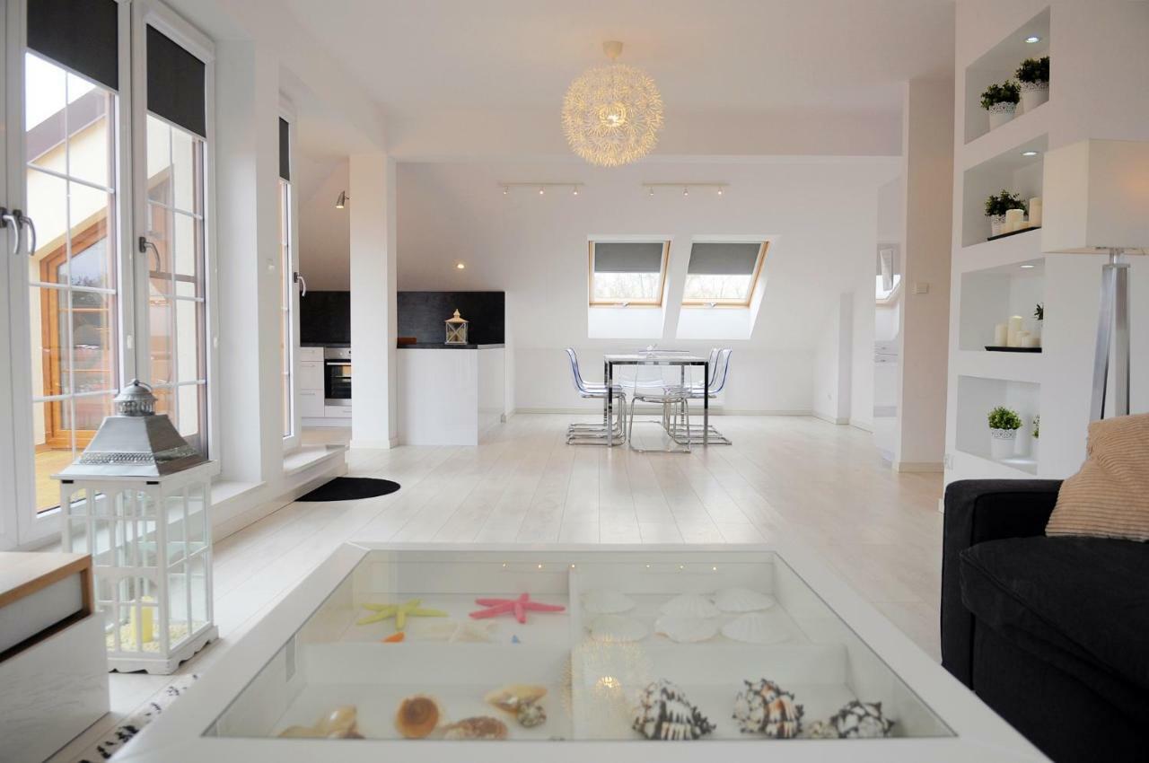 Apartament Z Tarasem Plaza 22 ロゴボ エクステリア 写真