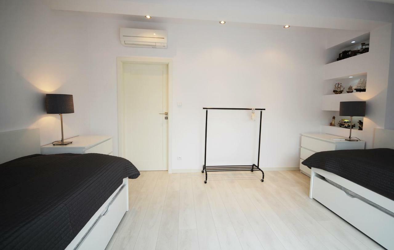 Apartament Z Tarasem Plaza 22 ロゴボ エクステリア 写真